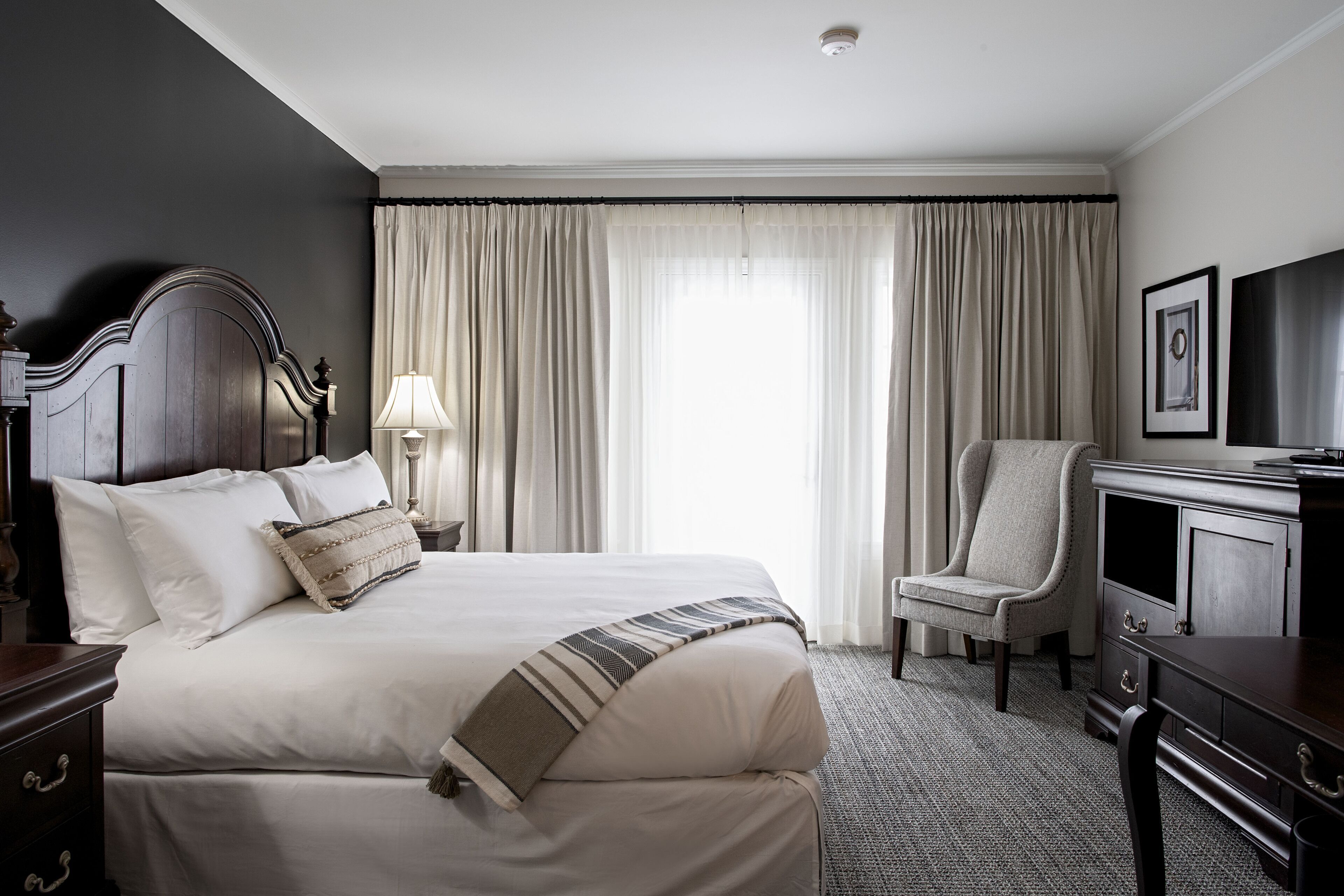 Hypo-allergenic bedding, pillowtop beds, iron/ironing board, free WiFi