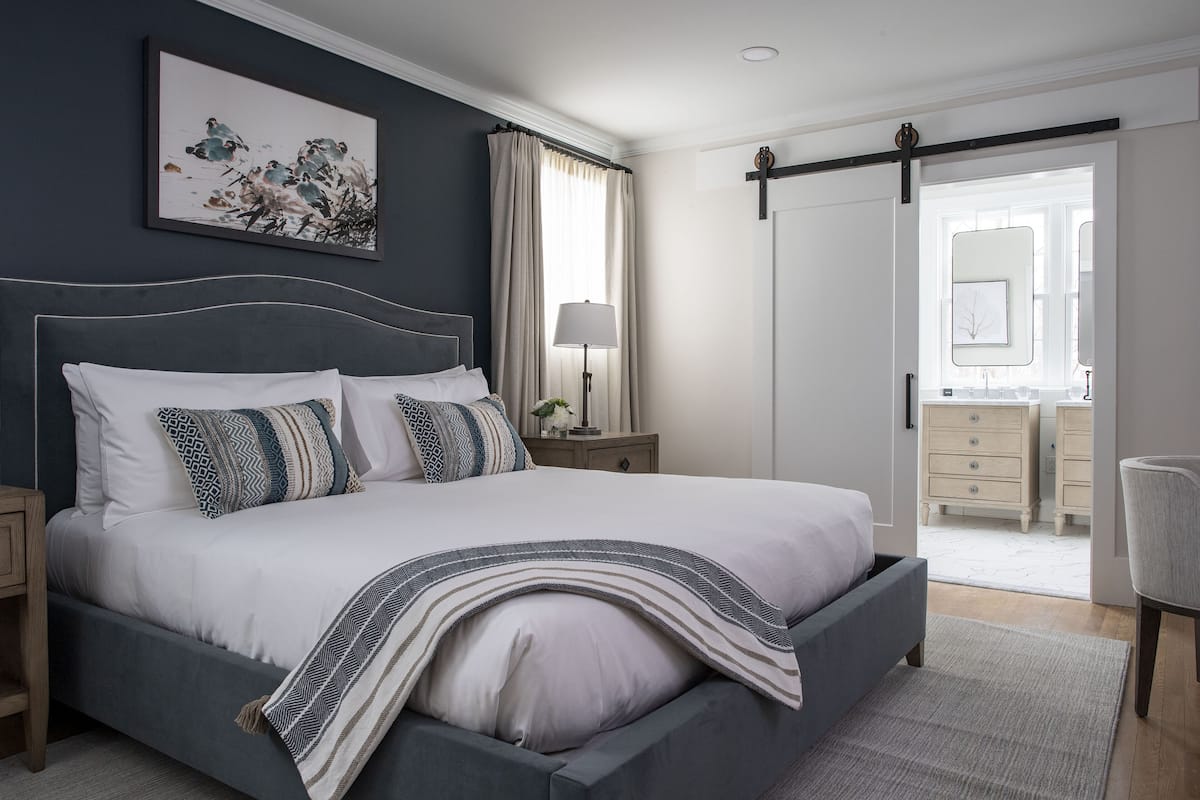 Suite de lujo, 1 cama King size y sofá cama | 1 habitación, ropa de cama de alta calidad y edredón
