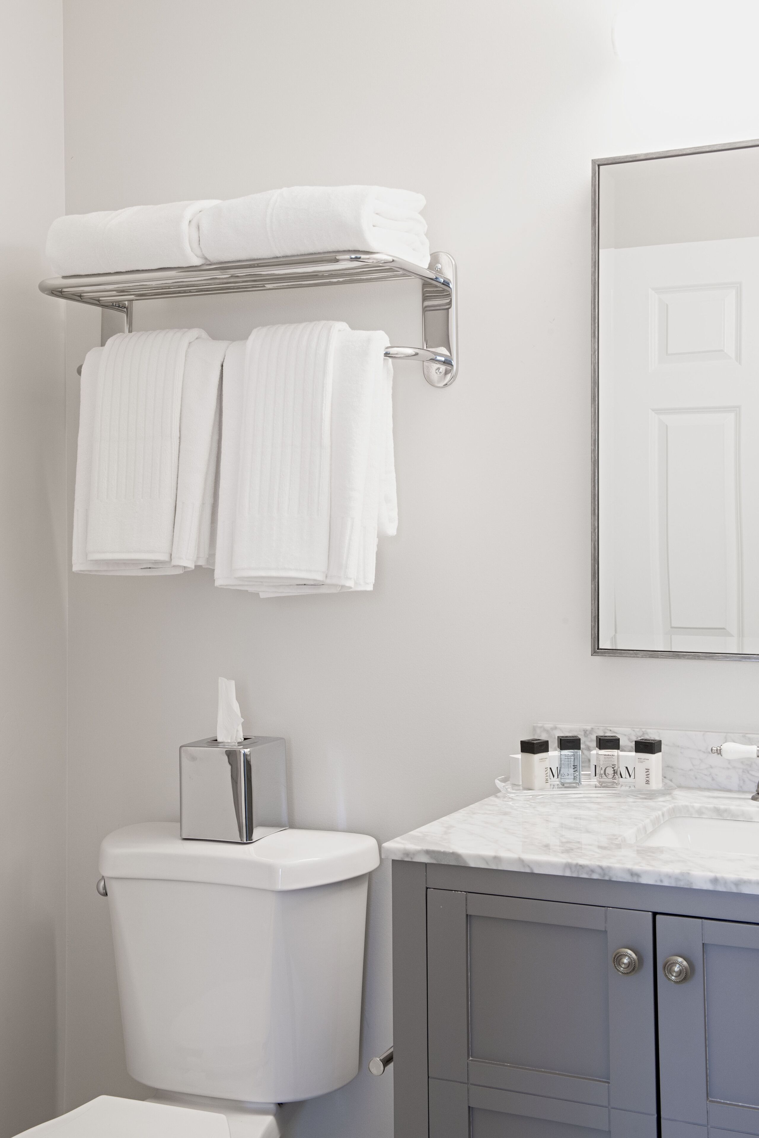 premier single room, 1 queen bed | bathroom | shower, hair dryer, bathrobes, towels