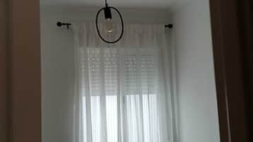 4 dormitorios, escritorio, wifi gratis y ropa de cama