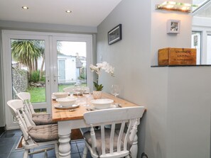 Cottage | Dining - 6 Milton Place (Bideford)