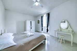 2 bedrooms, free WiFi, bed sheets