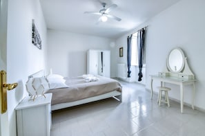 2 chambres, Wi-Fi gratuit, draps fournis