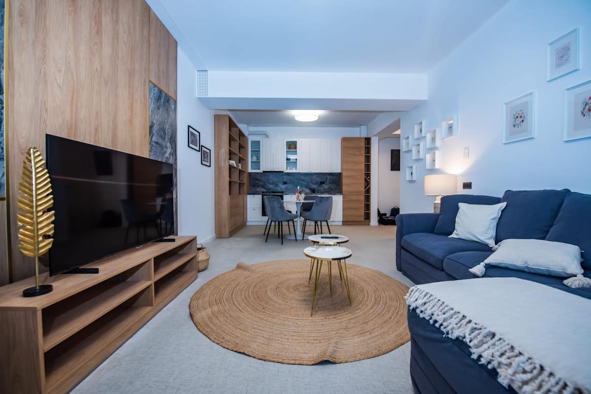 Deluxe-Apartment, 2 Schlafzimmer | 1 Schlafzimmer, Verdunkelungsvorhänge, Bügeleisen/Bügelbrett