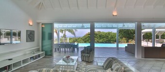 Callisto Luxury villa