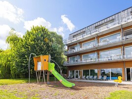 Área de juegos infantiles al aire libre