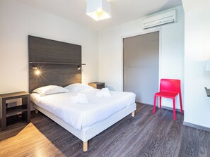 Wi-Fi gratuit, draps fournis