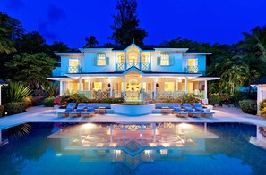 Pool - Moon Dance (4/6 Rooms) (Sandy Lane)