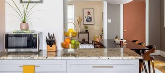 Potter Lower · Funky 2.5BR in the Heart of Bay View - w/ Parking