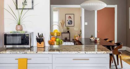 Potter Lower · Funky 2.5BR in the Heart of Bay View - w/ Parking
