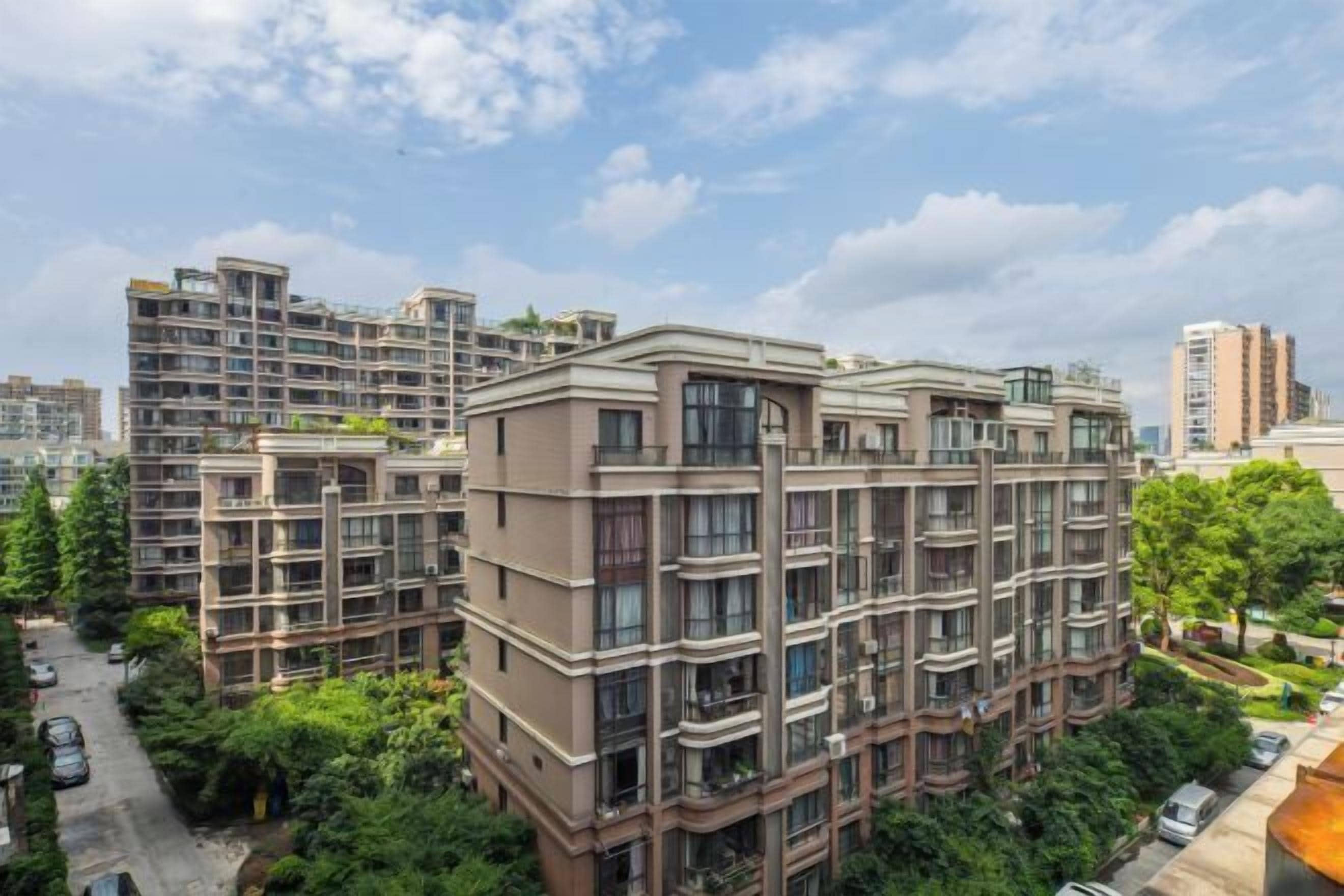 الإطلالة من المنشأة