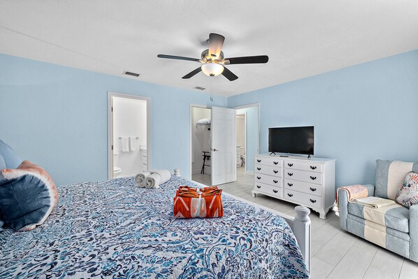 Room - Beautiful Direct Oceanfront Beach House-3bed3bath (Flagler Beach)