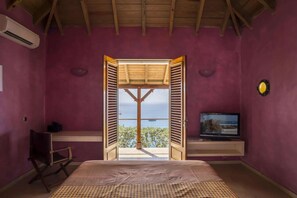 3 chambres, fer et planche à repasser, Wi-Fi, draps fournis