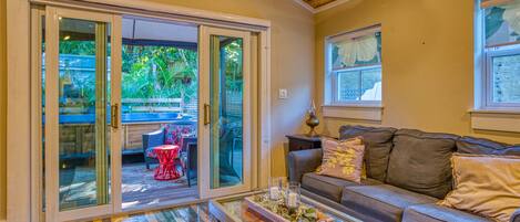 Smart-TV, bøker, PC-skjermer og printere