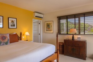 4 bedrooms, desk, iron/ironing board, WiFi - Beautiful Luz Luxury villa (Lorient)