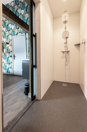 Comfort Double Room | Bathroom