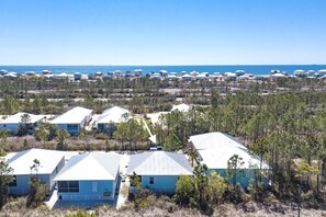 Exterior - Beach Cottage- 2 Pools -2 Kings- Bunk Room (Gulf Shores)