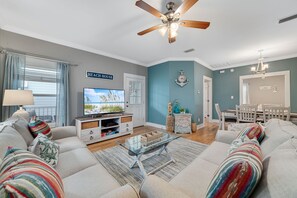 Smart TV - Beach Cottage- 2 Pools -2 Kings- Bunk Room (Gulf Shores)