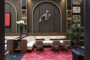 Frokost, lunsj og middag serveres, italienske retter 