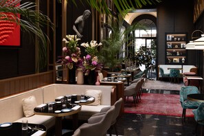 Breakfast, lunch, dinner served; Italian cuisine  - Umiltà 36 - Preferred Hotels & Resorts (Rome)