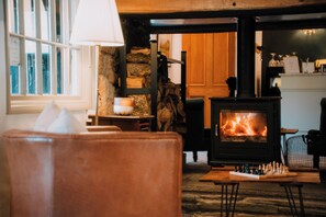 Reception - Three Cocks Hotel (Brecon)