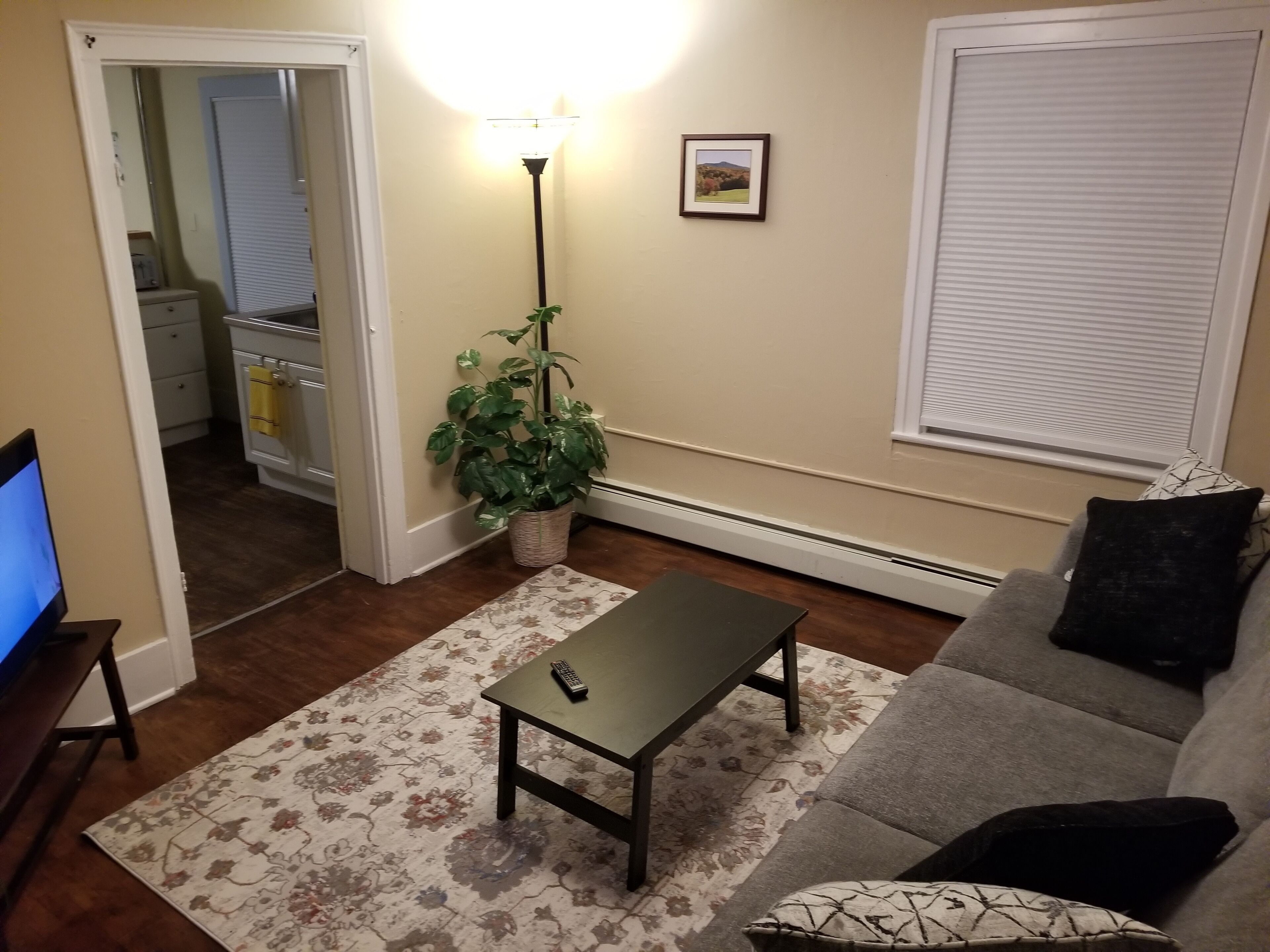 Lovely 2bdrm Apt Close to Stowe, Smugglers Notch & Jay Peak!