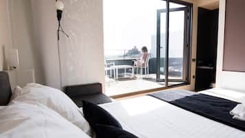 Minibar, két bảo mật tại phòng, bàn, phòng cách âm