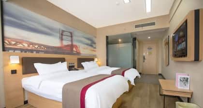 Thank U Hotel (Lengshuijiang Red Double Happiness Building Material Market)