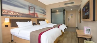 Thank U Hotel (Lengshuijiang Red Double Happiness Building Material Market)