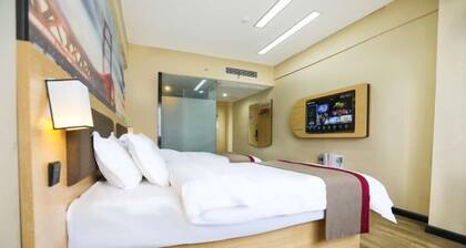 Thank U Hotel (Lengshuijiang Red Double Happiness Building Material Market)