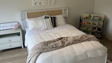 3 chambres, lit parapluie, Wi-Fi, draps fournis