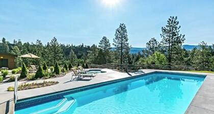 Spectacular Mountain & Golf Course View