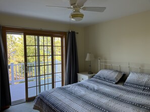 5 chambres, accès au Wi-Fi (inclus), literie fournie