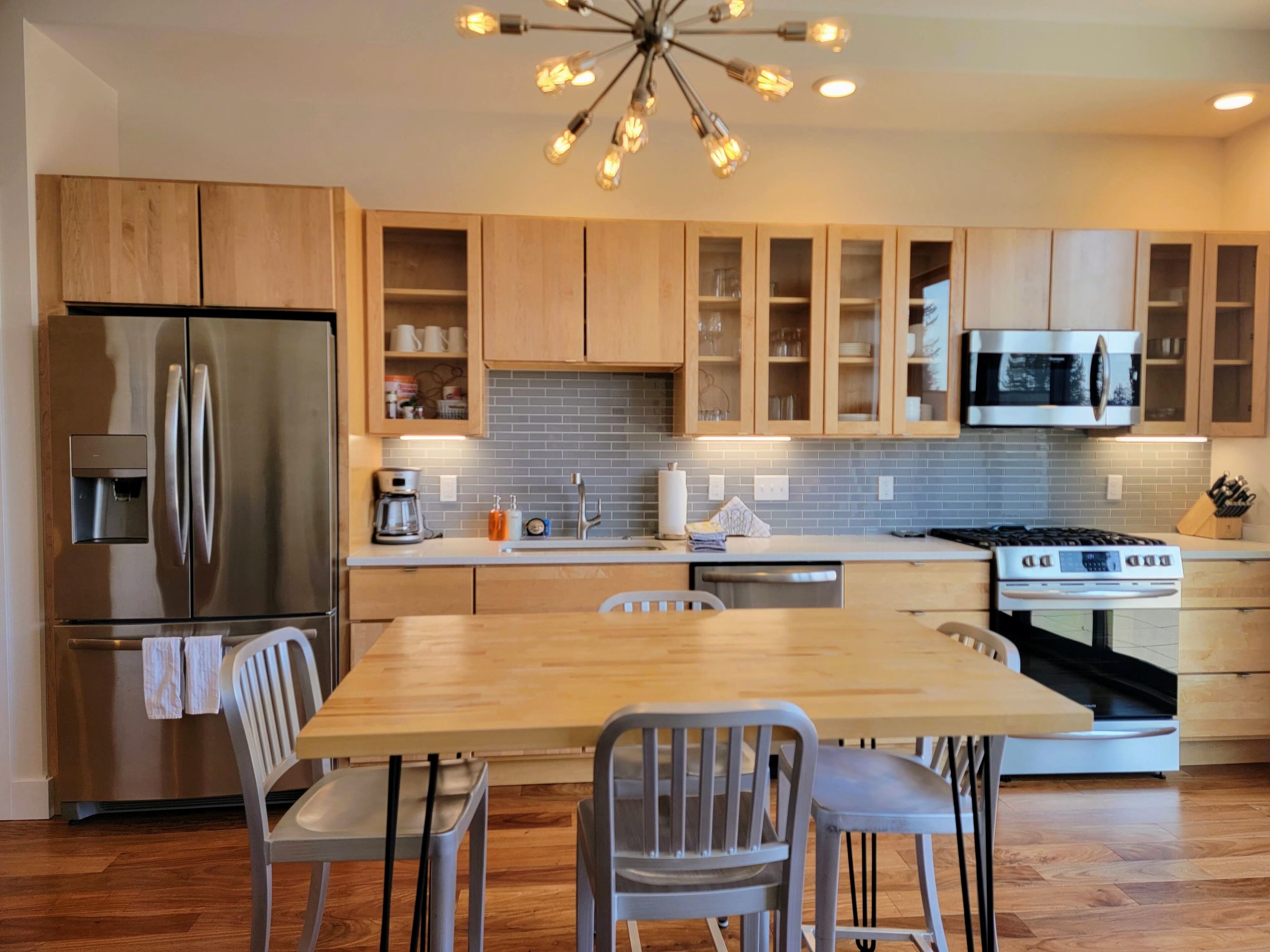 Beautiful 1-bedroom located in the Village at Grand Traverse Common