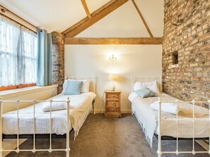 2 bedrooms, free WiFi, bed sheets