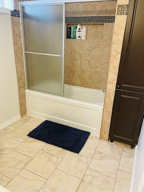 Bathtub