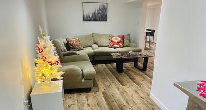 Beautiful 3 Bedroom Basement Apartment