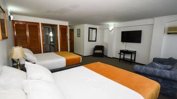 Twin Room | Free WiFi, bed sheets