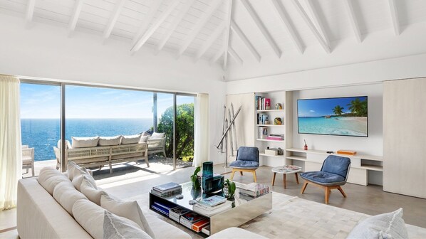 Televisión y reproductor de DVD