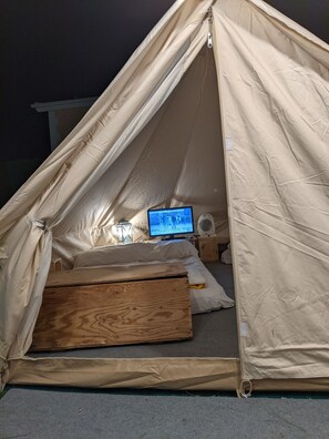 Exclusive Tent | Premium bedding, down comforters, individually furnished - camping san javier (San Javier)