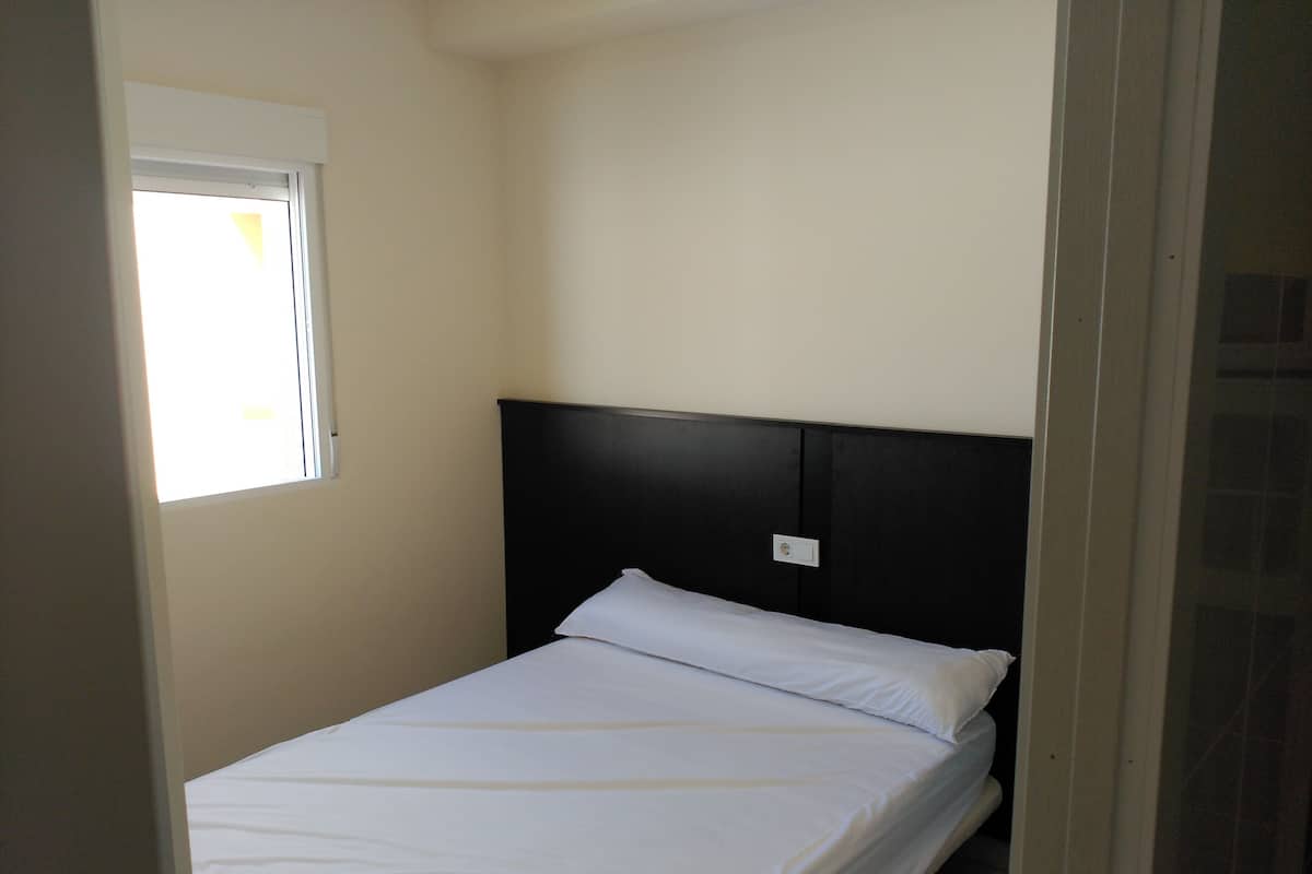2 slaapkamers, luxe beddengoed, donzen dekbedden