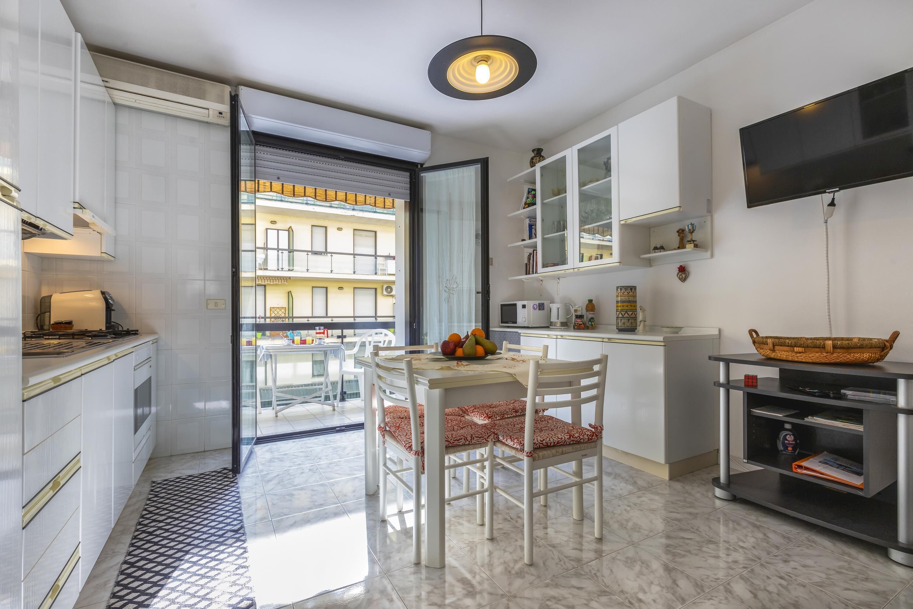 Apartment "Casetta della Marina" with Wi-Fi, Terrace & Balcony