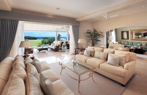 TV, TV-spill, DVD-spiller og fotballspill