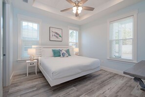 5 habitaciones, escritorio, tabla de planchar con plancha y wifi 