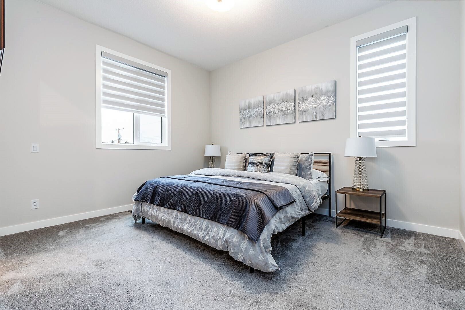 Executive home, Rooftop Deck, close to Foothills Med Ctr, Kensington Plaza & DT