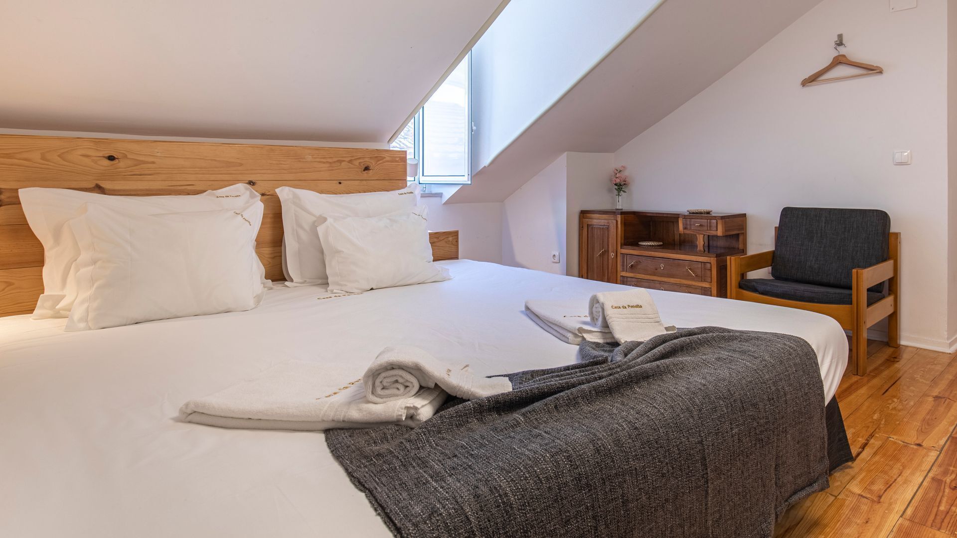 1 多间卧室、熨斗/熨衣板、免费 WiFi、床单