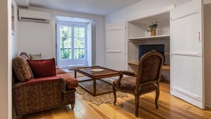 Télévision à écran plat