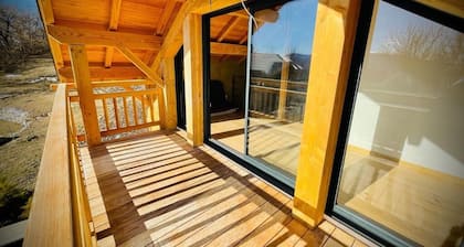 Cocooning chalet in the mountains, 10 minutes from Lake Serre-Ponçon