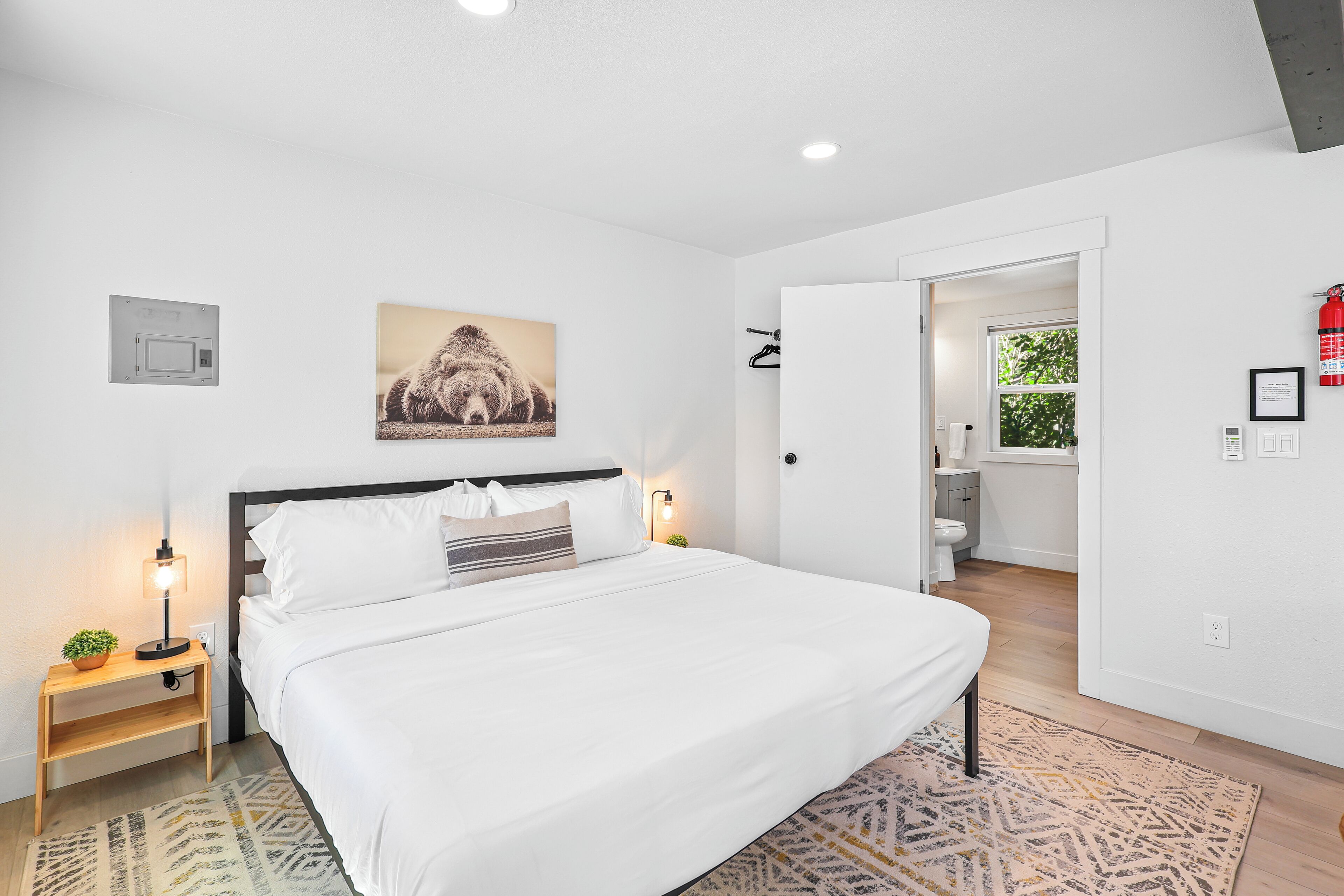 Cozy rustic cabin studio in oasis + Mt Shasta view