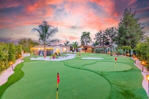 Golf - Bali in the Desert - Stunning Yard - Heated Pool! (Scottsdale)